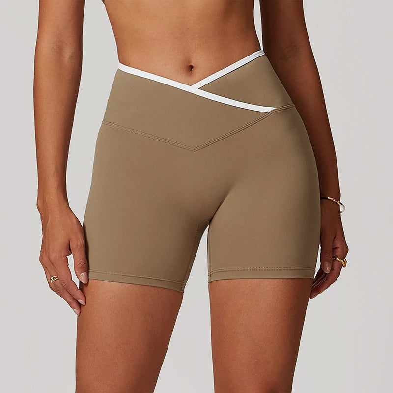 Short Assinatura em V