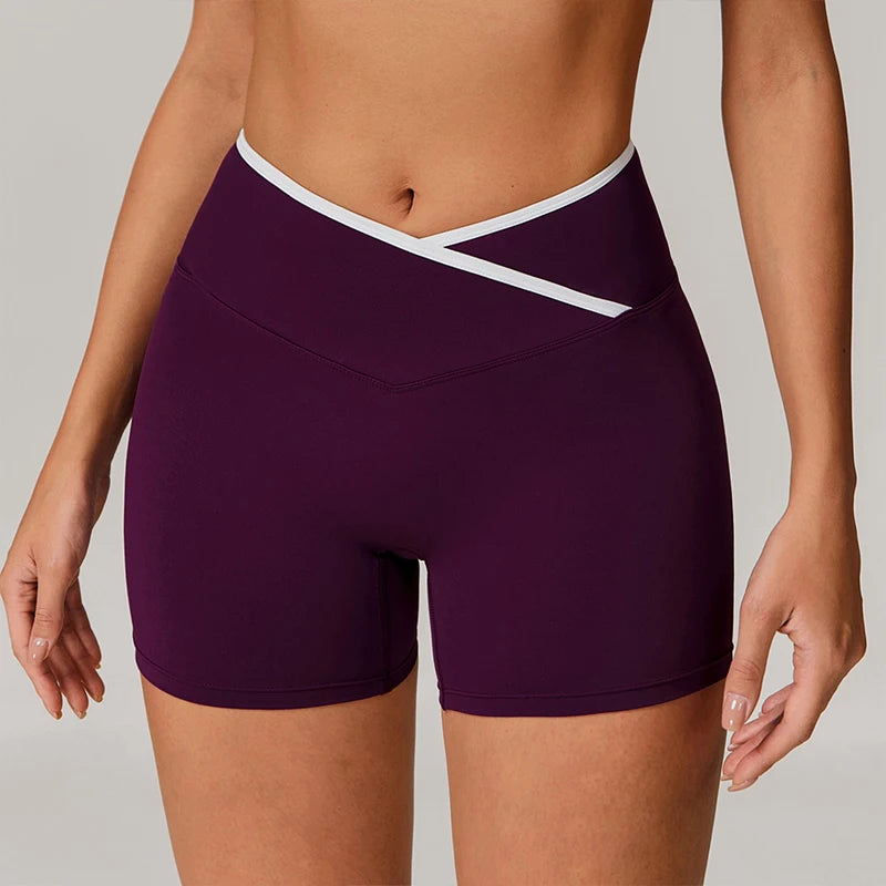 Short Assinatura em V